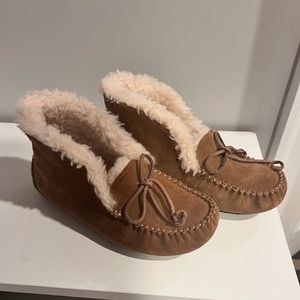 Ugh slippers kids sz 3